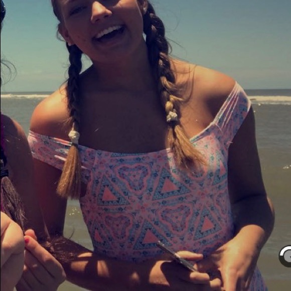 Pink one piece - Picture 2 of 2